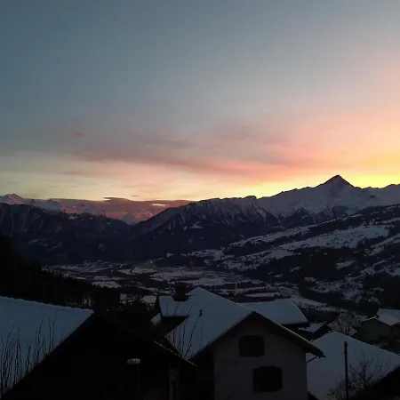 Ferienhaus On A Quiet Location, Beautiful, Spacious Holidayhouse, Only For Holidays, With A Fantastic View, Perfect For Skiing, Walking And Hiking