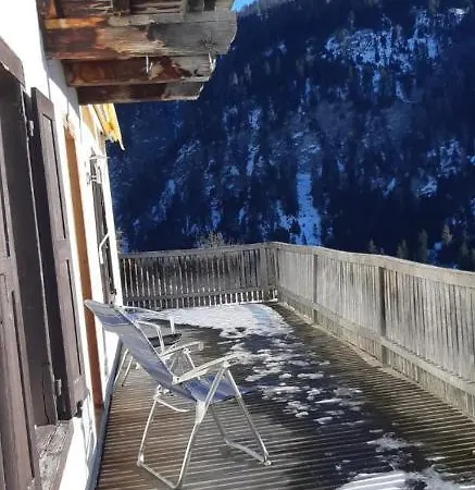Tranquil Vista Chalet: Spacious Holiday Retreat For Outdoor Enthusiasts Holiday home Scheid